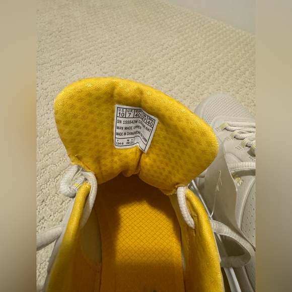 SKECHERS UNO STAND ON AIR -BNWT - Picture 2 of 4